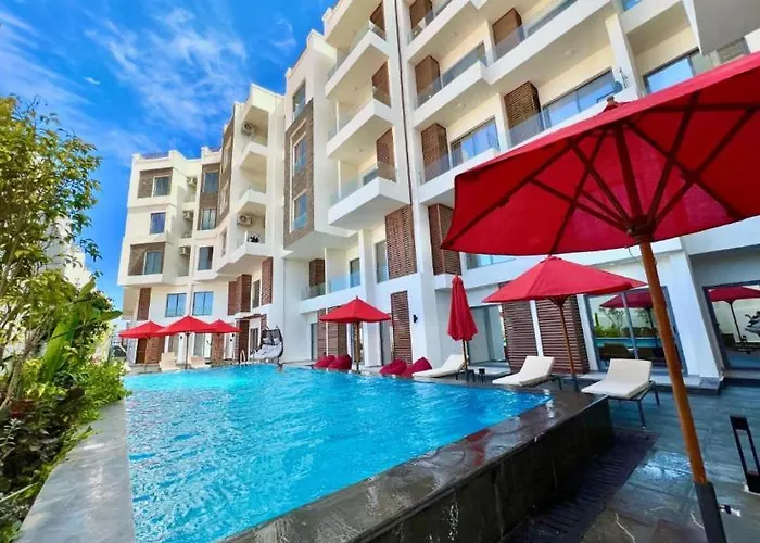 Imperial Pool View *